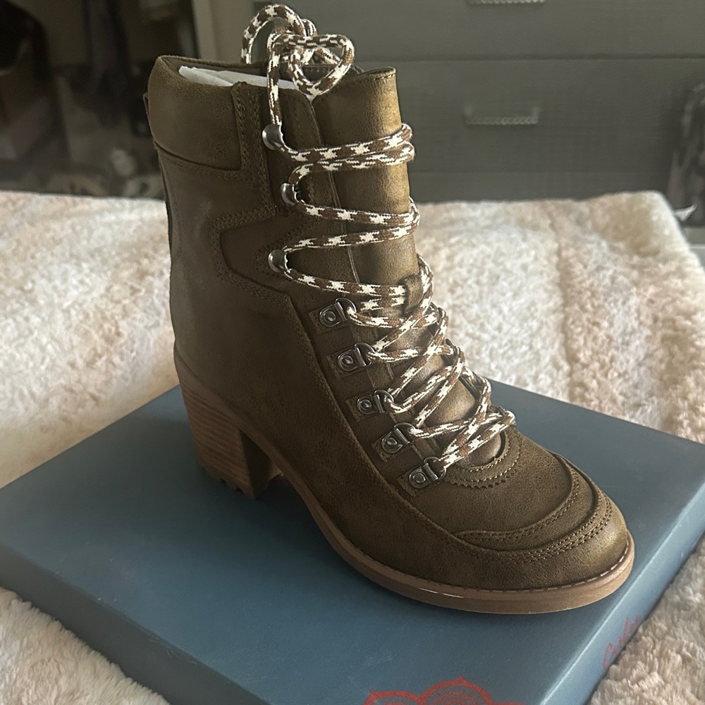 Carlos by Carlos Santana Olive Lace-Up Boots